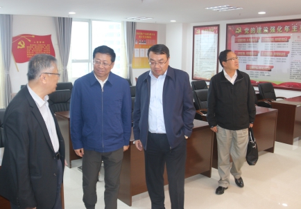青海省副省長、省國資委黨委書記、主任王黎明，蒞臨省物產(chǎn)集團(tuán)調(diào)研指導(dǎo)工作