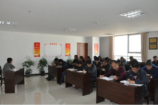 集團黨委委員、副總經(jīng)理劉玲同志宣講黨的十九大精神